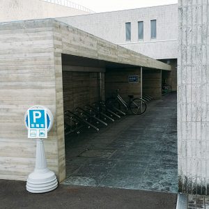 美術館の駐輪場